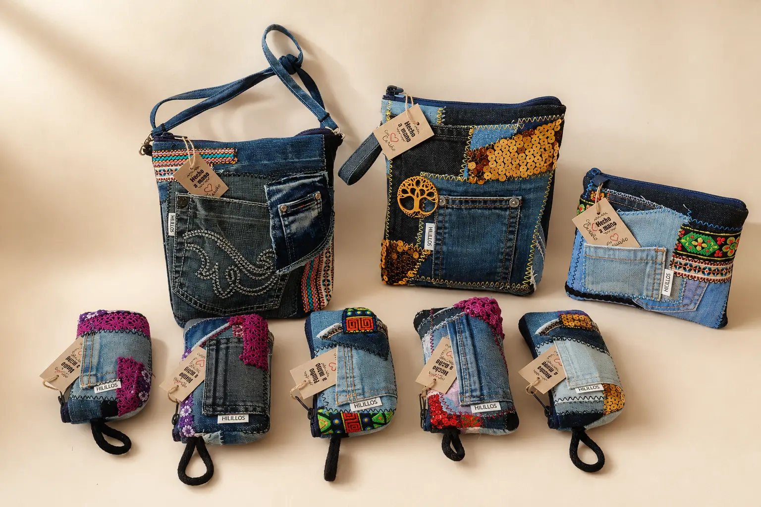 Bolsos y estuches de Gema Hilillo confeccionados con ropa vaquera reciclada